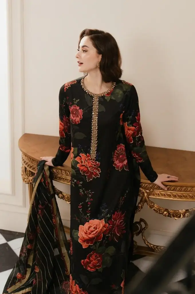 Digital Print Three Piece  Digital Print Readymade Three Piece Fabrics: Kamiz: Slab Cotton Salower: Dubai Silk Orna: Georgette (5 Hat)  Size : M=(36-38) L =(40-42) XL(44-46)