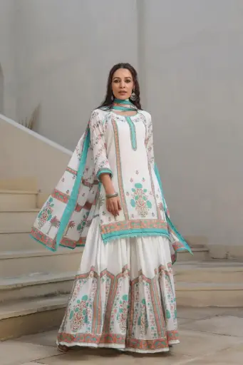 Sharara Three Piece  শারারা থ্রিপিস সেট। 100% কোয়ালিটি। ফেব্রিক্স: কটন। জামাঃ পিওর কটন। সারারা: কটন। ওড়না: ফাইন কটন। বডি লং - ৩৬ সাইজ- ৩৬/৩৮/৪০/৪২/৪৪/৪৬