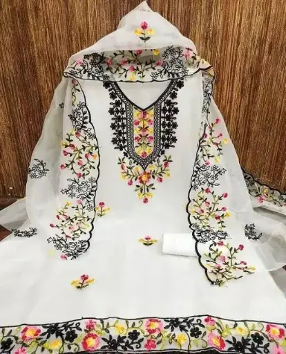 সিল্ক থ্রি পিস  বডি ইন্ডিয়ান মসলিন সিল্ক আনস্টিচড বডি ৬০ পর্যন্ত, লং ৪৫ ওড়না রেওন সিল্ক সালোয়ার ইন্ডিয়ান সফট বাটার